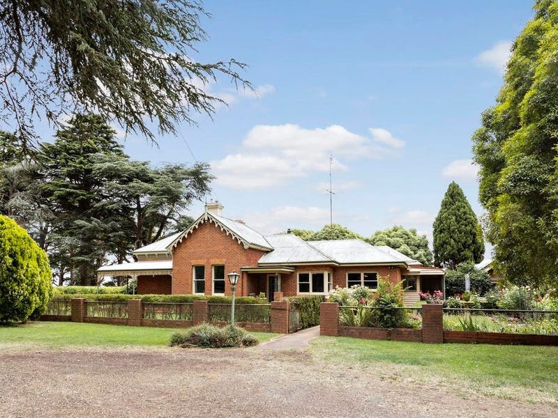 240 Daylesfordclunes Road, Blampied, VIC 3364