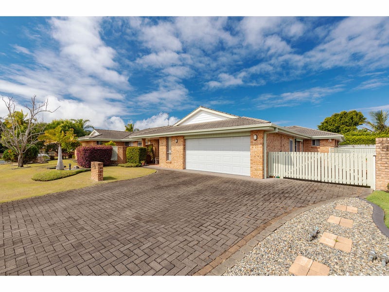 2/2 Amanda Crescent, Forster, NSW 2428 Property Details