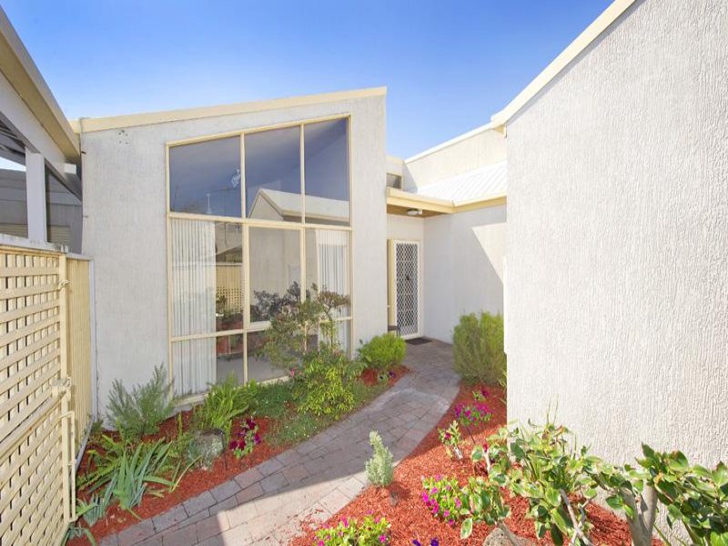 2/37 Patty Street, Mentone, Vic 3194 Property Details