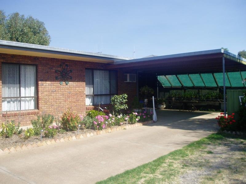 3/2 Smalley Street, California Gully, VIC 3556