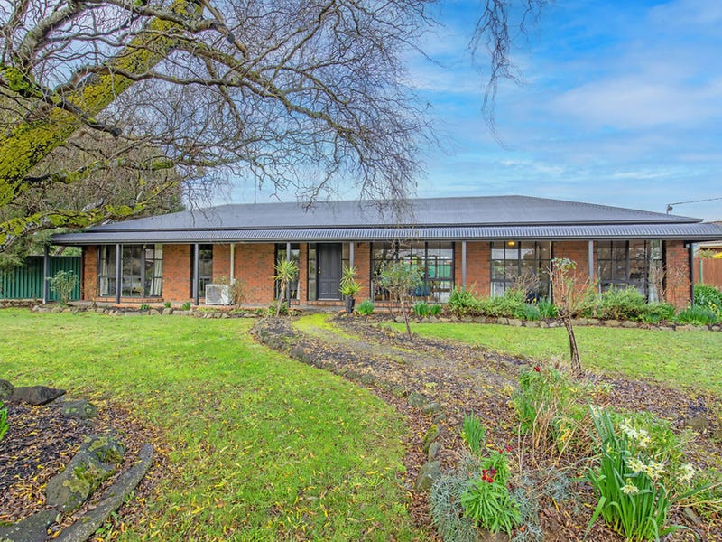 432 Forest Street, Wendouree, Vic 3355 Property Details