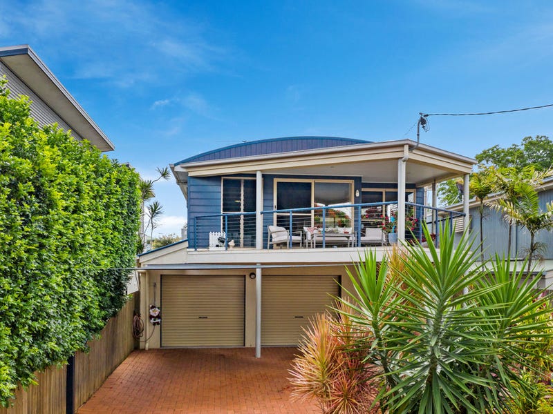 11 Broadwater Terrace, Redland Bay, QLD 4165