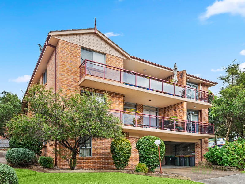 15/1 Carnarvon Street, Carlton, NSW 2218