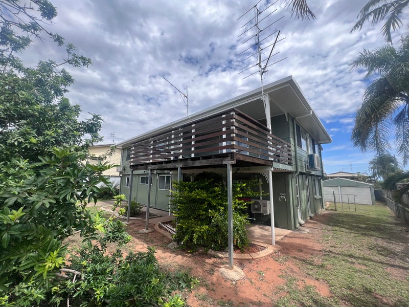 17 Mackay Street, Moranbah, QLD 4744