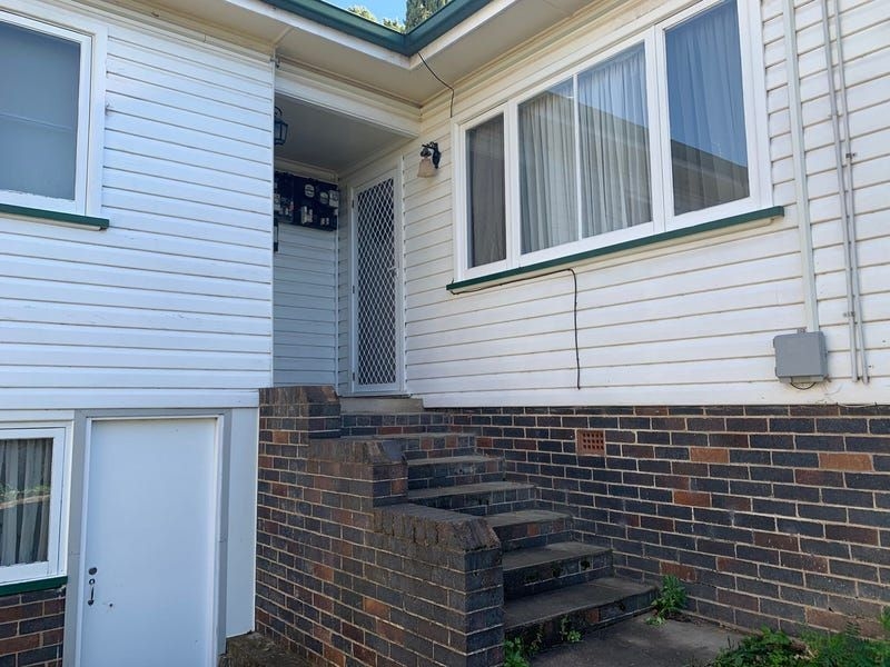 1/145 Kirkwood Street, Armidale, NSW 2350