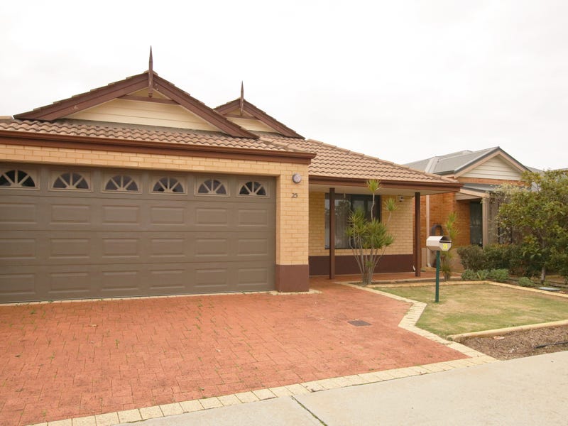 25 Towncentre Drive, Thornlie, WA 6108
