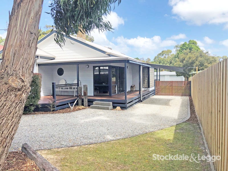 61 Dixon St, Inverloch, Vic 3996 Property Details