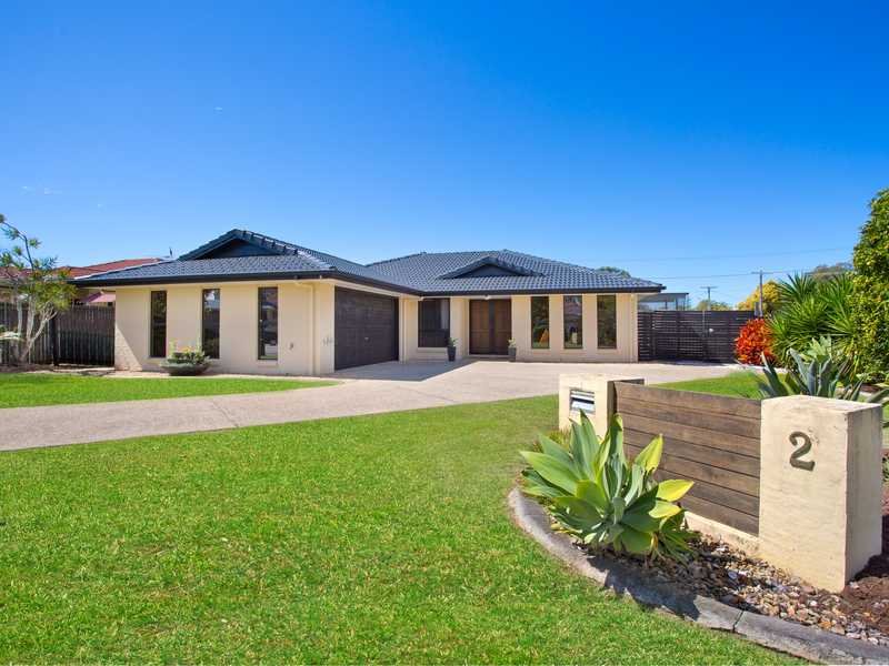 2 Robert Close, Redcliffe, Qld 4020 Property Details