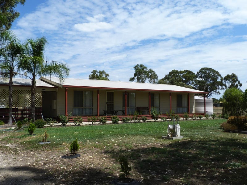 13 Burness Road, Benalla, VIC 3672