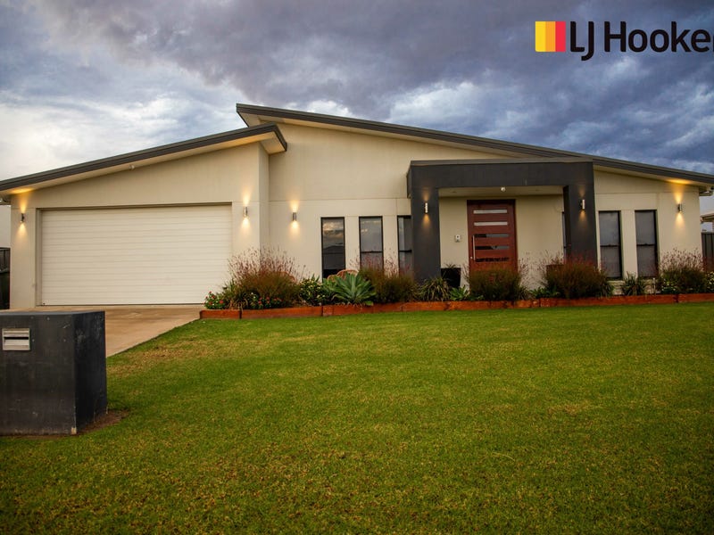 17 Beetson Drive, Roma, QLD 4455