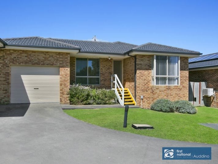 8/10. Woodford Place, Korumburra, Vic 3950 Property Details