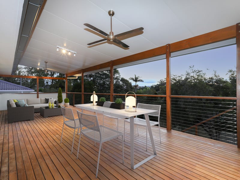 33 Violet Street, Everton Hills, QLD 4053