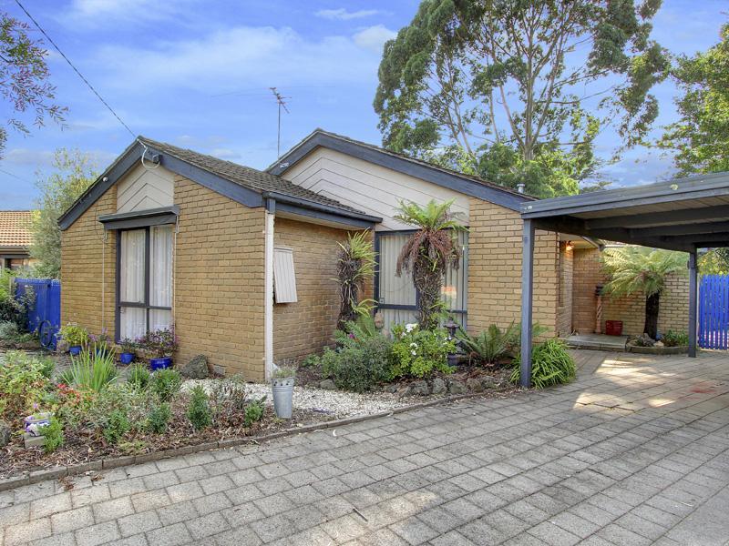 4 Acton Close, Frankston, Vic 3199 Property Details