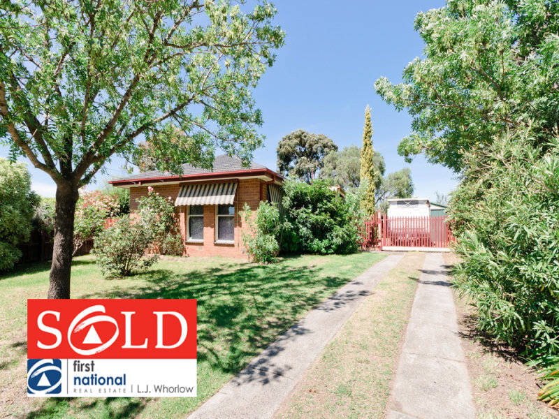 9 Landsborough Drive, Sunbury, Vic 3429 Property Details