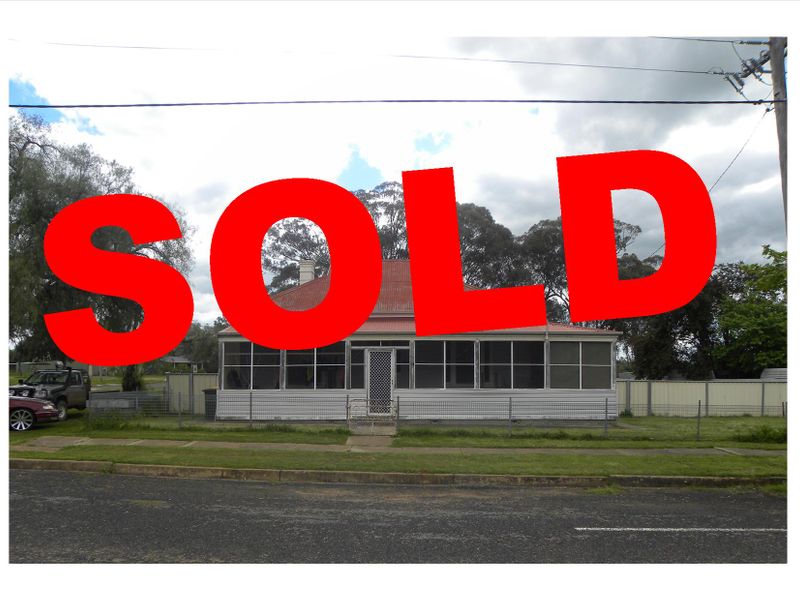 14 PARKES STREET, Woodstock, NSW 2793 Property Details