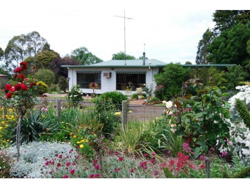 98 Monroe Street, Branxholme, VIC 3302