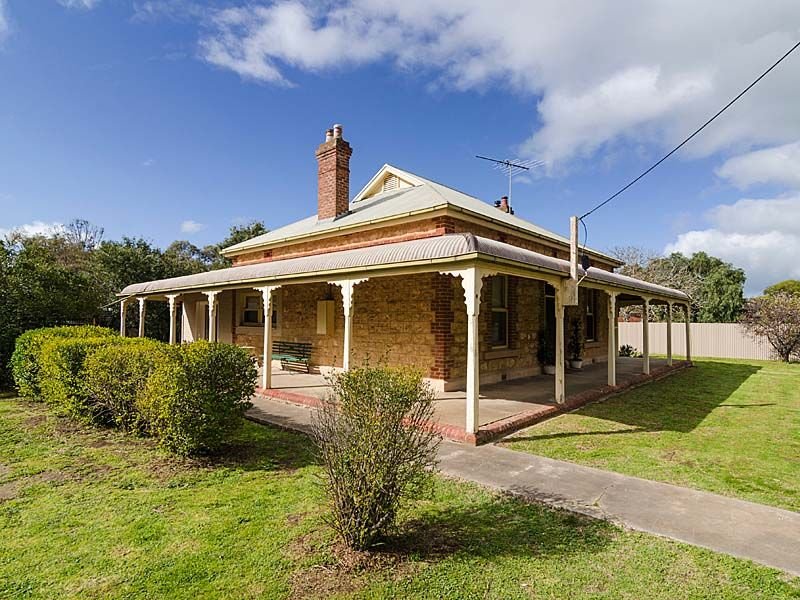 8 Langhorne Creek Road, Strathalbyn, SA 5255 Property Details
