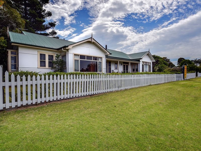 3 Princes Highway, Lakes Entrance, Vic 3909
