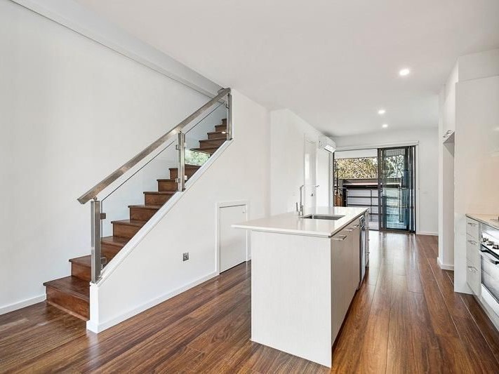 10 Stellar Place, Bundoora, Vic 3083 Townhouse for Rent realestate