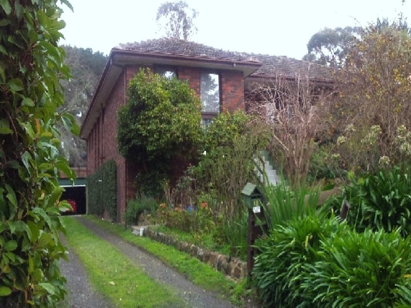 12 Bent Street, Macedon, Vic 3440 Property Details