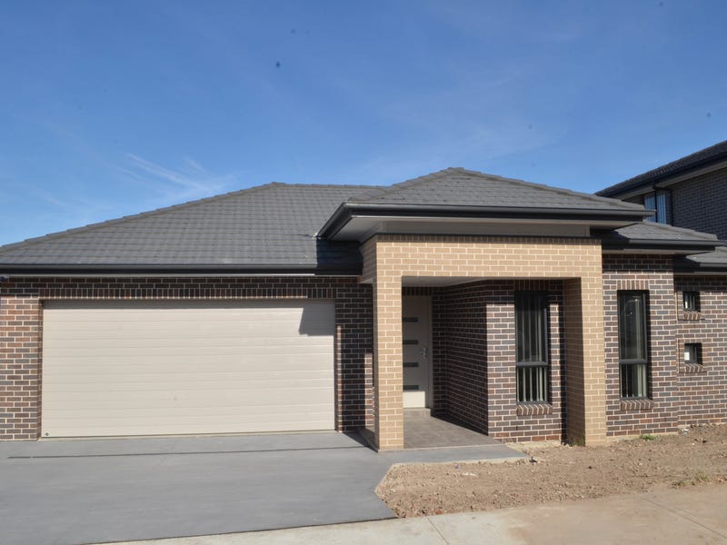 12 Sammarah Road, Edmondson Park, NSW 2174