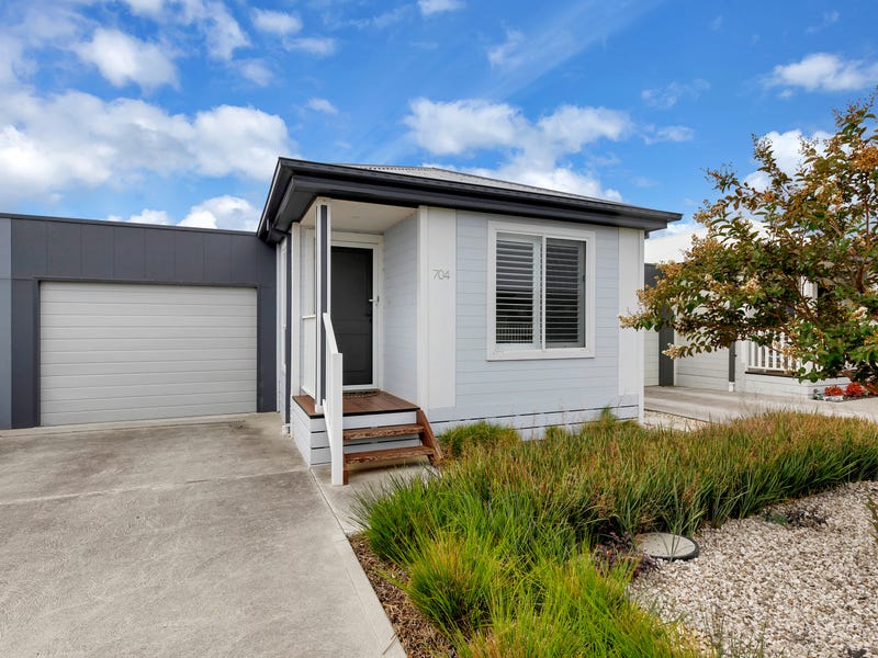 704/50 Saltwater Promenade, Point Cook, VIC 3030