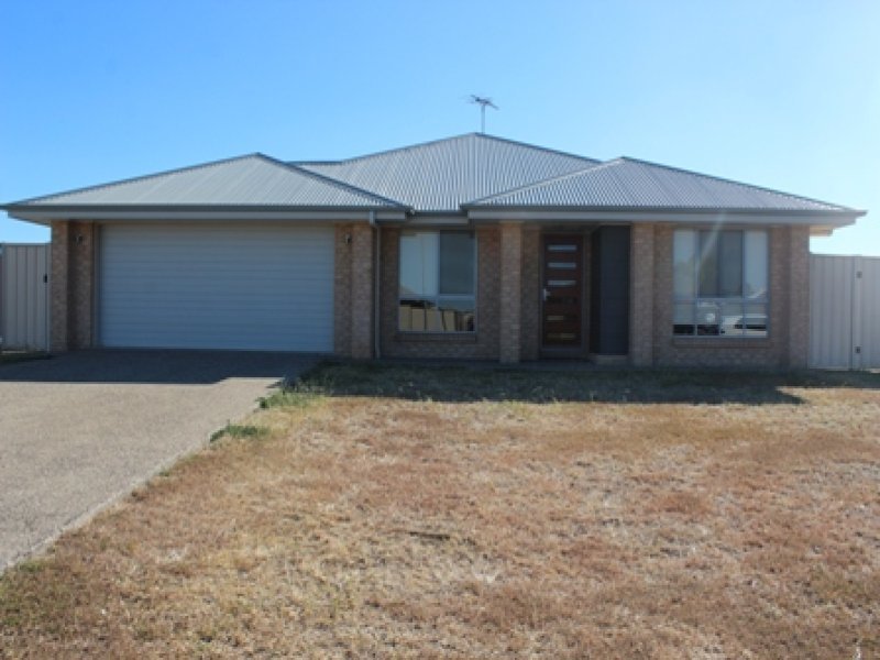 7 Mitchell Street, Emerald, Qld 4720