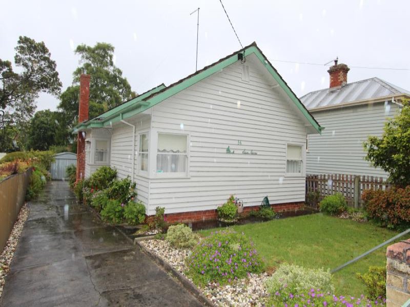 34 Peake Street, Golden Point, VIC 3350 - realestate.com.au