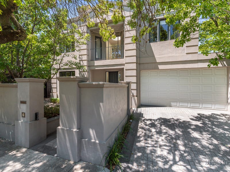 8 Lynch Street, Brighton, VIC 3186