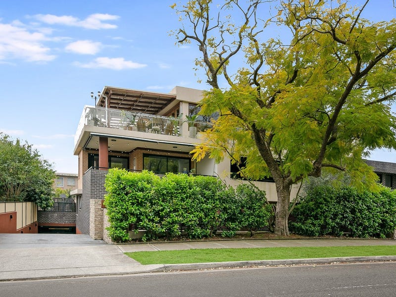 3/3032 Lawrence Street, Peakhurst, NSW 2210 Property Details