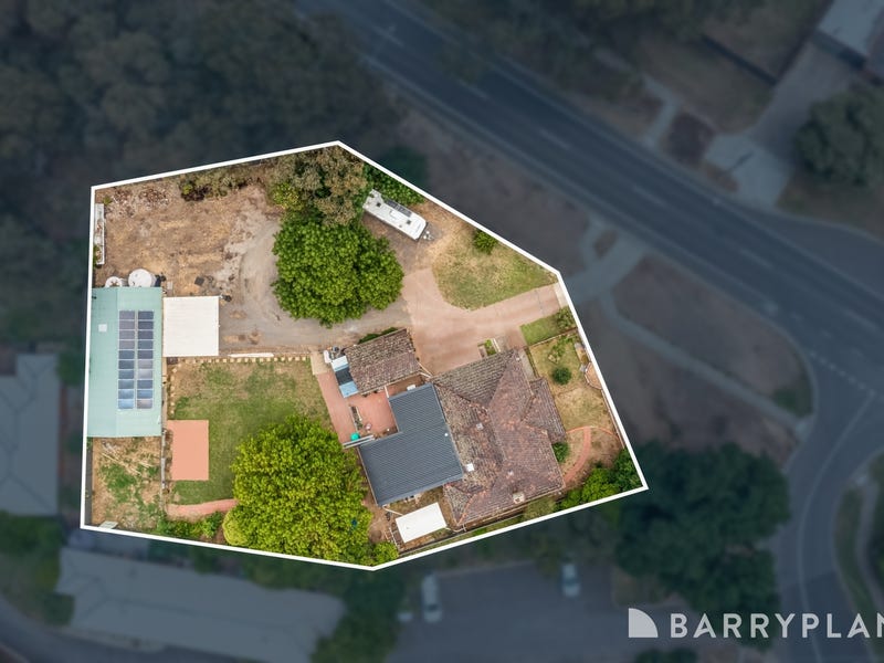 11 Crusoe Road, Kangaroo Flat, VIC 3555