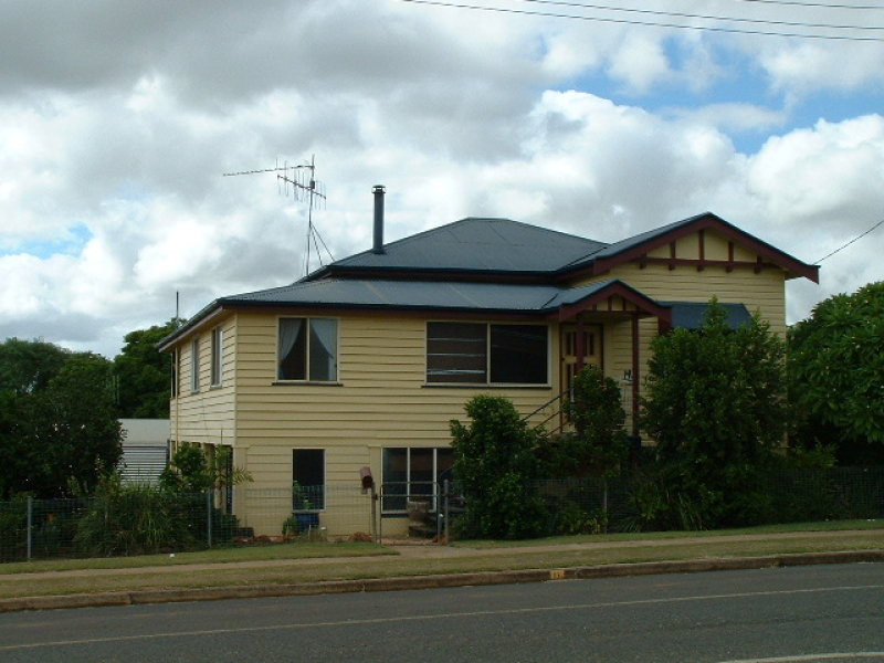 13 Bouverie Street, Mundubbera, QLD 4626