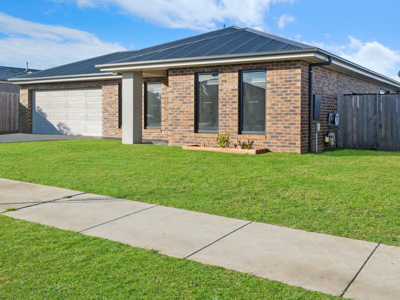 4 Norman Street, Warrnambool, Vic 3280 Property Details