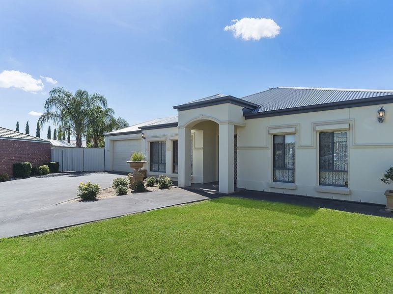 25 Wallace Drive, Craigmore, SA 5114