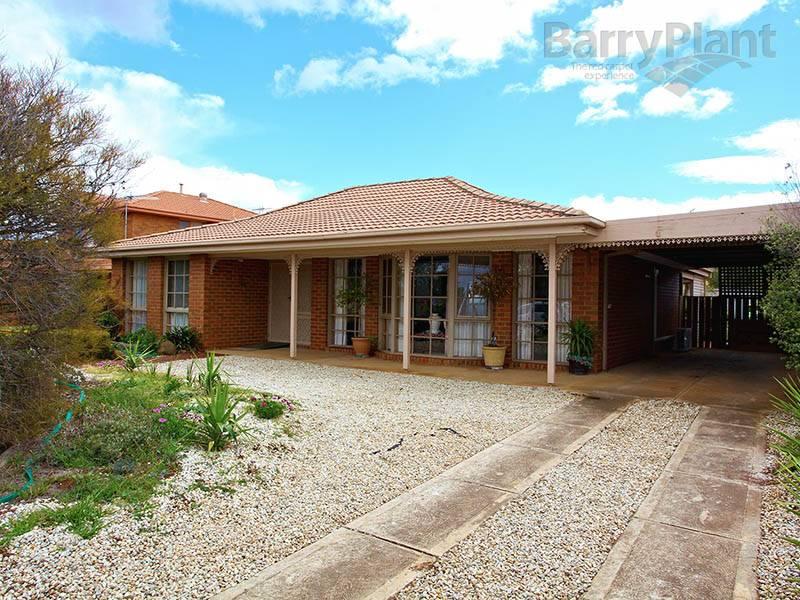 2 Blackdog Drive, Brookfield, Melton, Vic 3337 Property Details