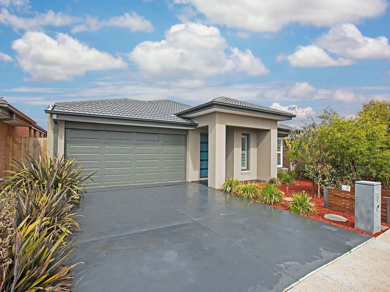 2 Rocky Point Road, Armstrong Creek, VIC 3217