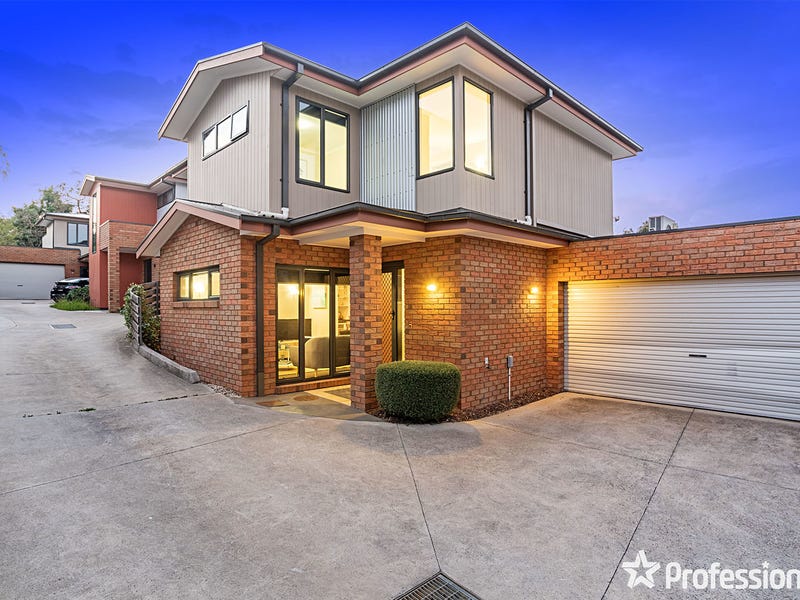 2/15 Ross Road, Croydon, VIC 3136