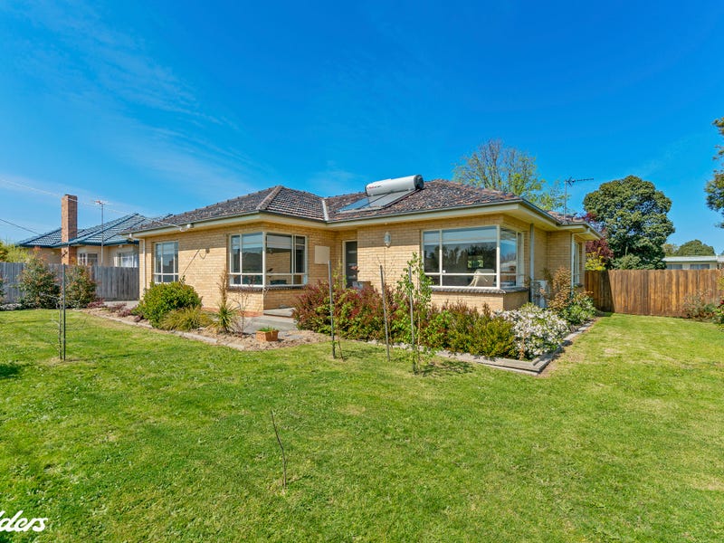 16 DOUGHERTY STREET, Yarram, Vic 3971 Property Details