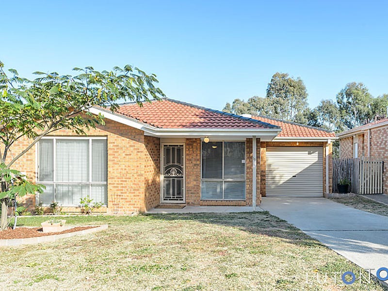 16 Whitford Place, Conder, ACT 2906