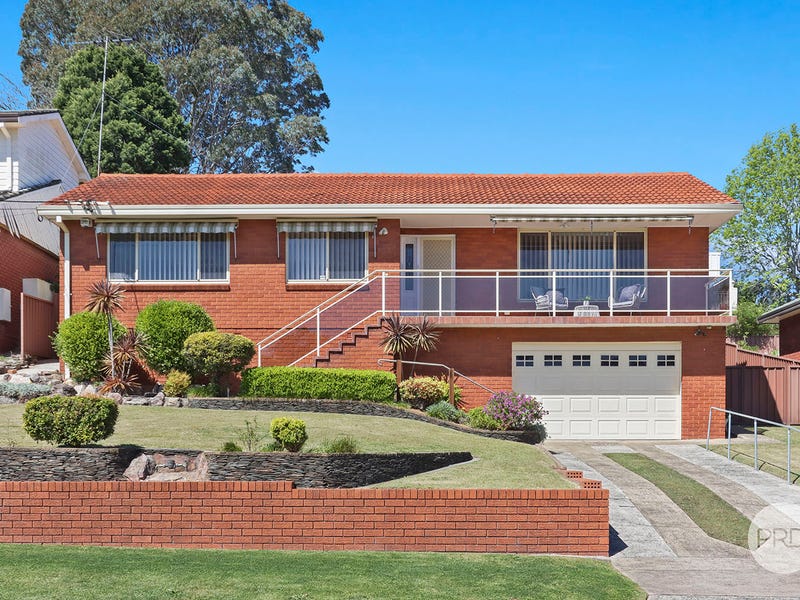 11 Cliff Avenue, Peakhurst Heights, NSW 2210