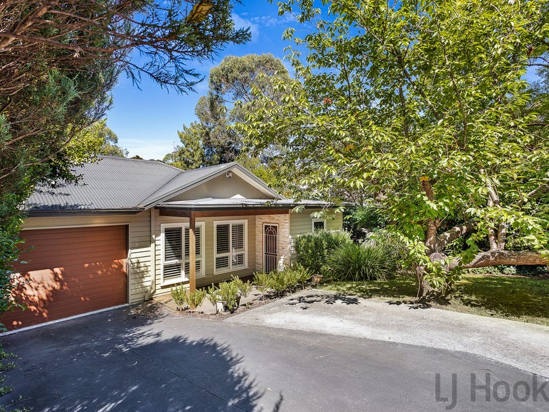 10 Clifford Grove, VIC 3160