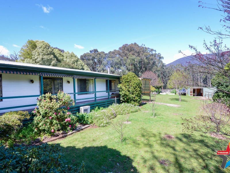 22 Rupert Road, East Warburton, VIC 3799