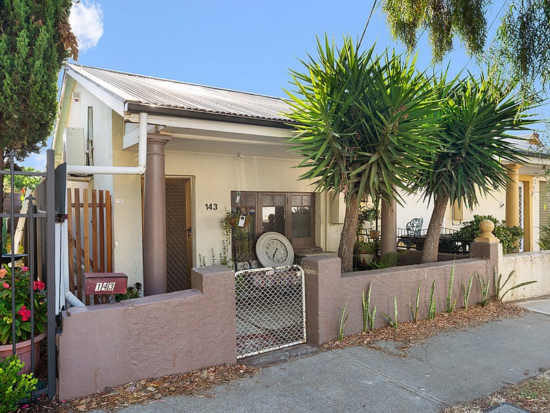 1-143-long-street-queenstown-sa-5014-realestate-au