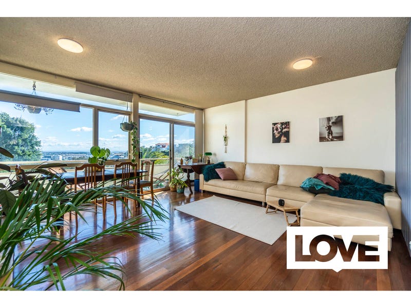 1/18 Memorial Drive, The Hill, NSW 2300