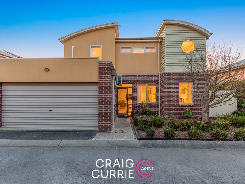 21 Flinders Chase, Pakenham, Vic 3810 Property Details