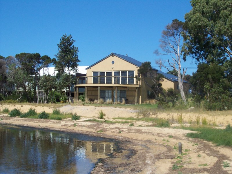 13 Lake Street, Loch Sport, VIC 3851