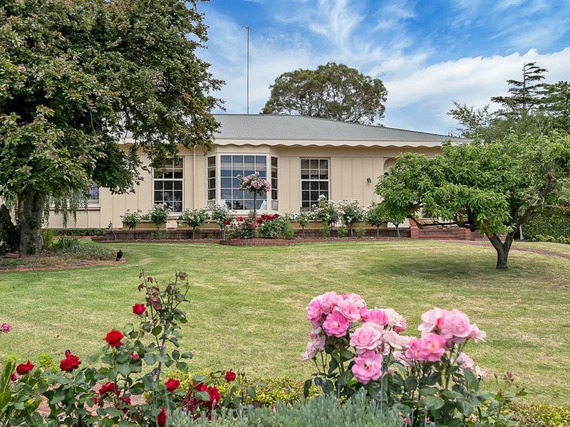 2729 Pine Avenue, Victor Harbor, SA 5211