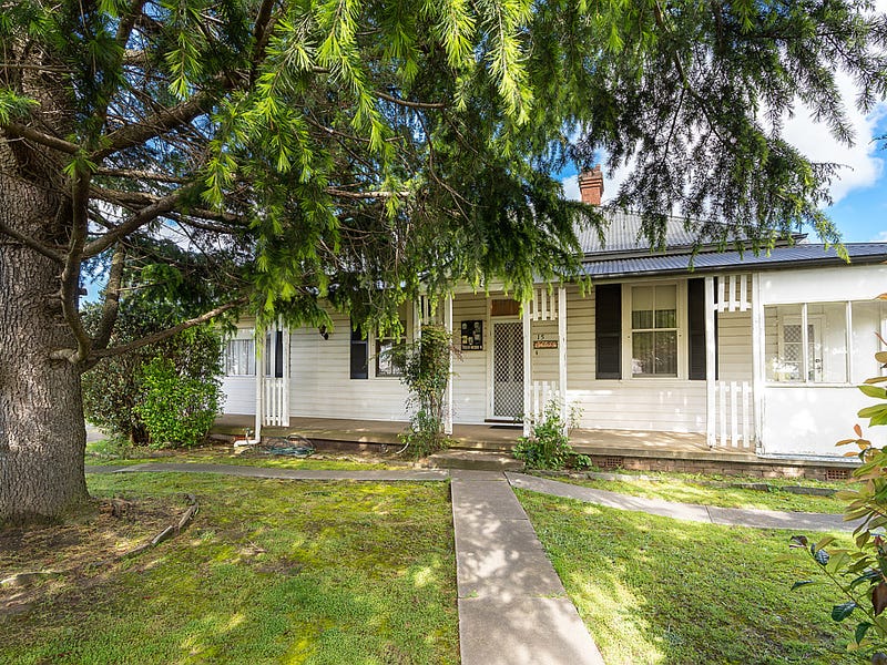 15 Osman Street, Blayney, NSW 2799 Property Details