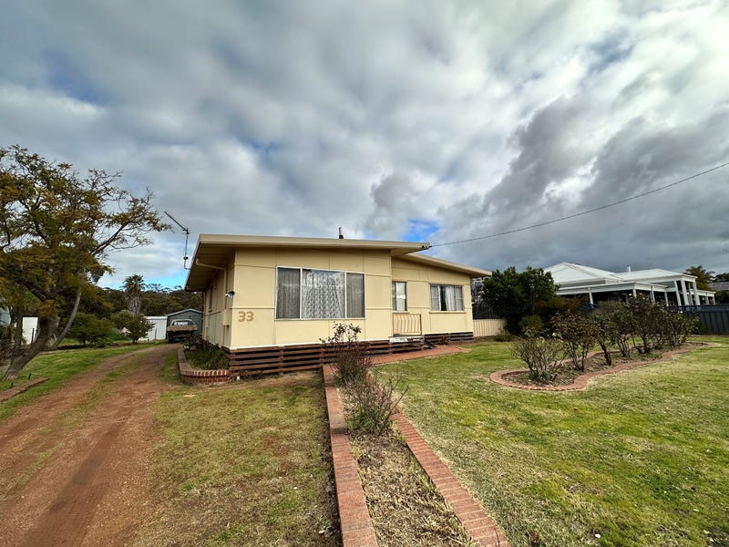 33 Felspar Street, Narrogin, WA 6312 Property Details