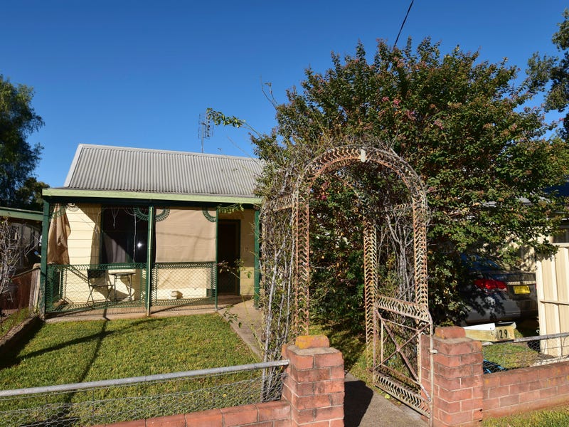 29 Gobolion Street, Wellington, NSW 2820 - Property Details